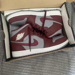 AIR JORDAN 1 MID BLACK/FIRE RED-WHITE NOIR/BLANC/ROUGE FEU 9