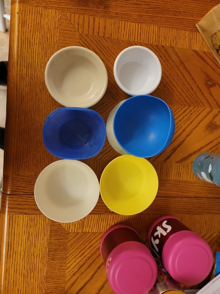 7 Baby Bowls For Feeding (One Has A Suction)