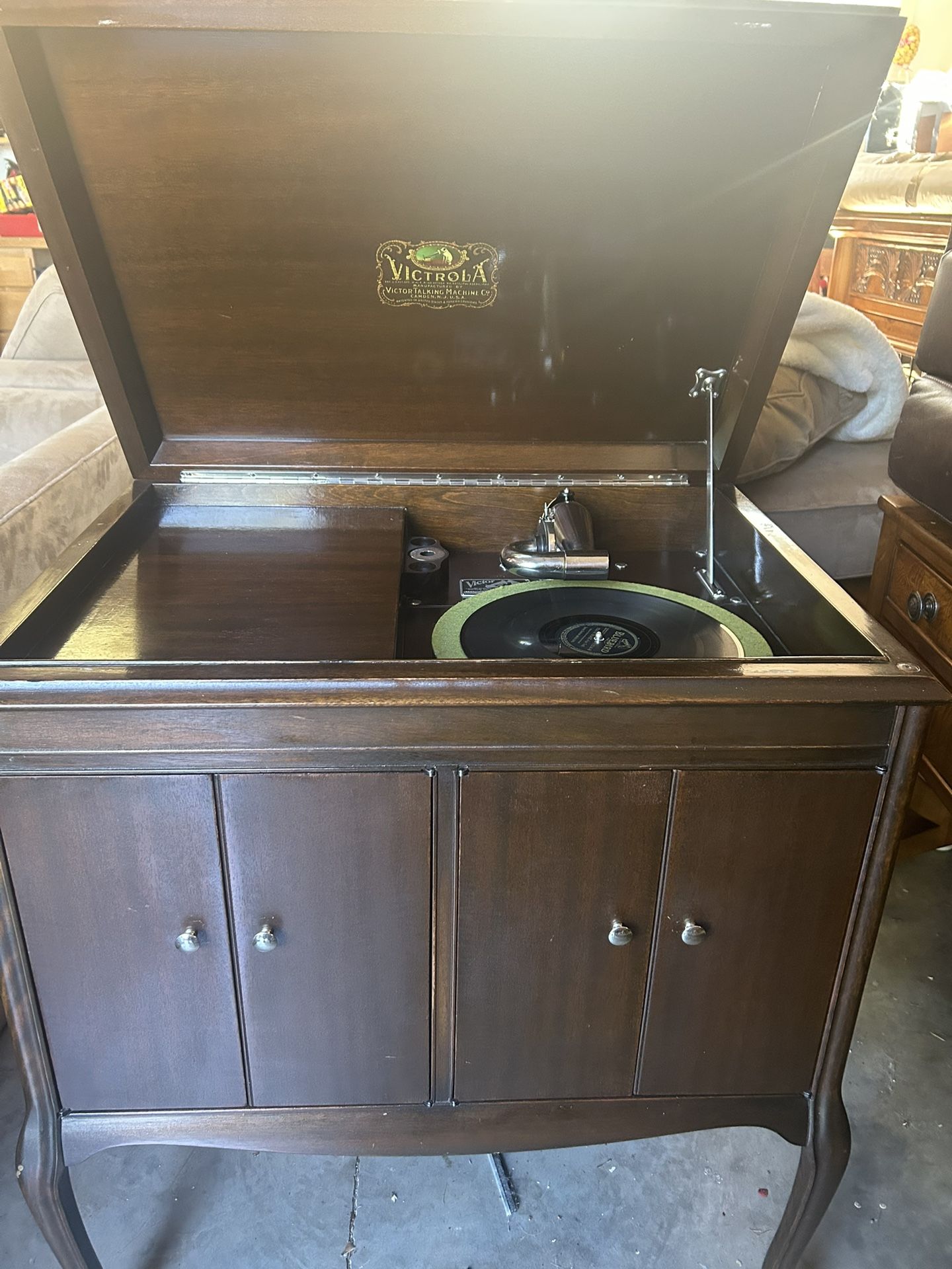 Victrola Antique Record Player