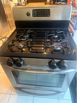 Frigidaire stove