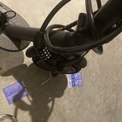 Scooter almost new 19mph