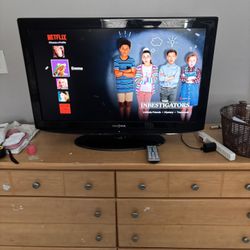 32in Insignia TV With Fire stick 