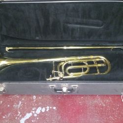 BACH TROMBONE WITH CASE 