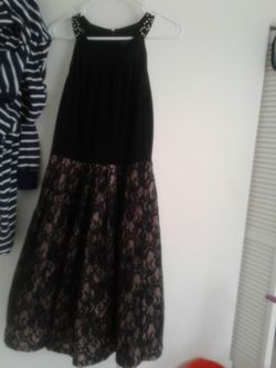 Beautiful dress ,size medium ,worn once