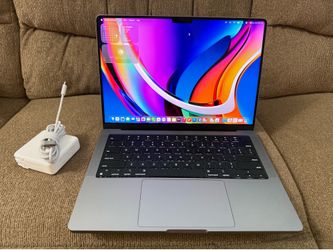 2023 MacBook Pro 14”  M2 Pro , 16gb Ram,512GB SSD, Fast