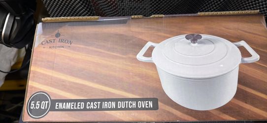 5.5 Qt Enameled Cast Iron Dutch Oven Pot with Lid New in Box