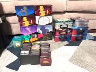 Pokémon cards Lot Regular cards and plastic cover for the cards. No trade