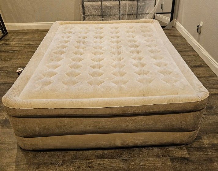 Queen Size Air Mattress