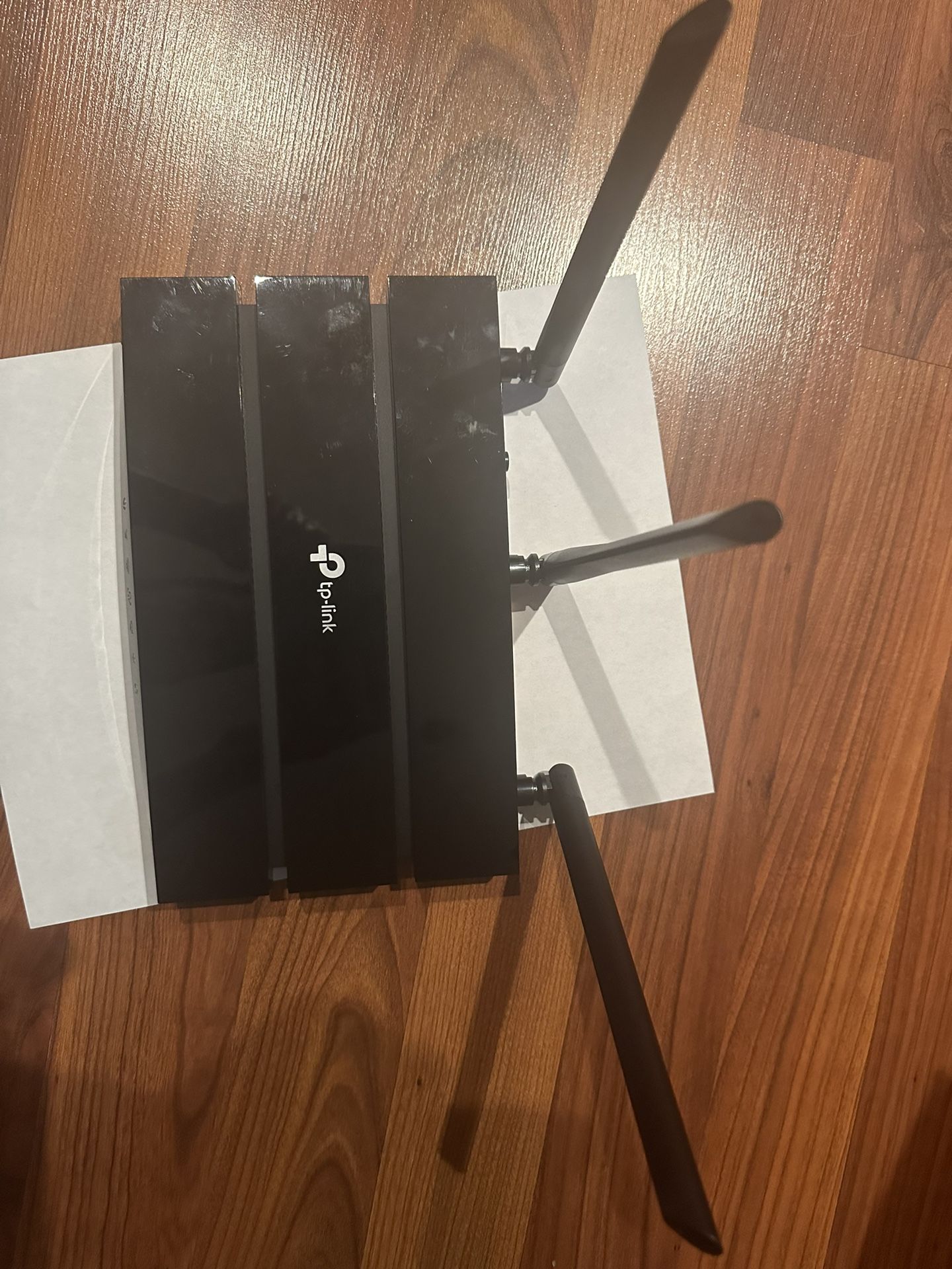 TP-Link AC1350 Router For Sale