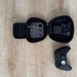 Xbox Elite Series 2 Controller w Case Charger Paddles
