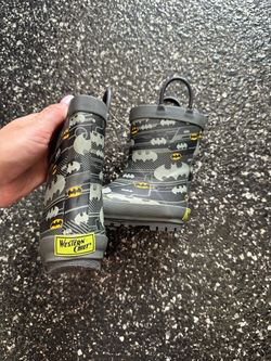 Toddler rain boots size 6