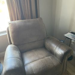 Free recliners