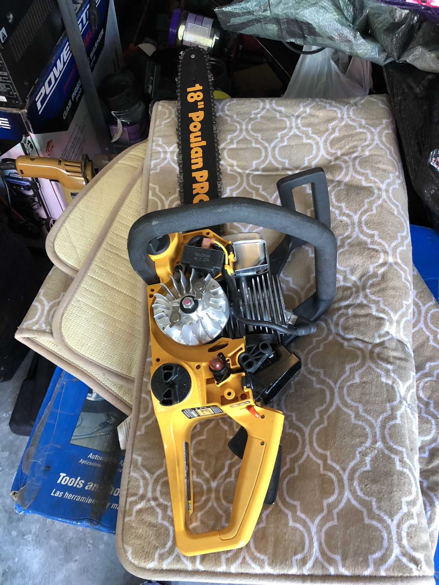 Gas Chain Saw 18”