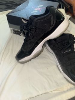 JORDAN 11 RETRO low 5Y