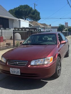 2000 Toyota Camry