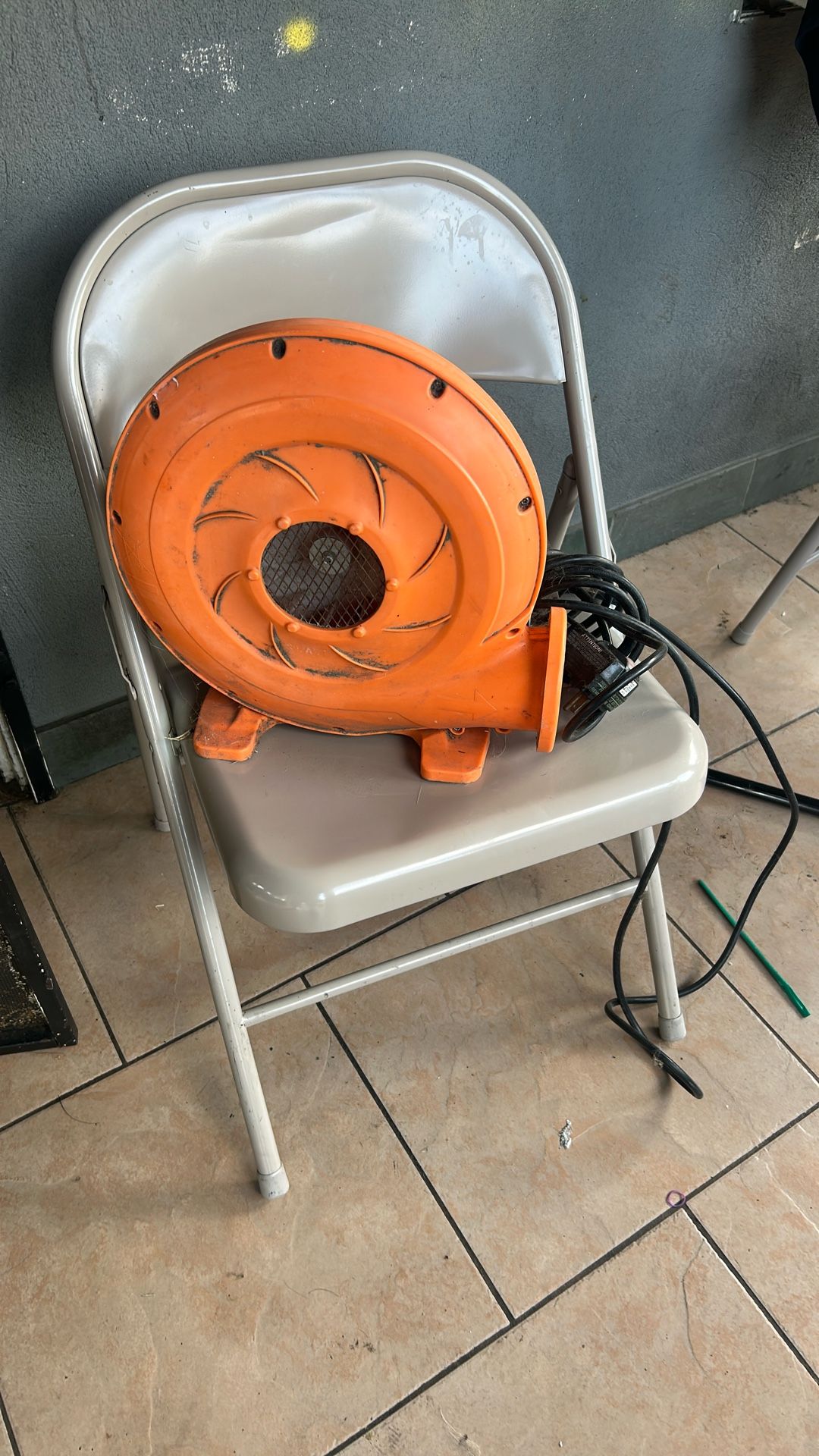 Small Jumper Blower