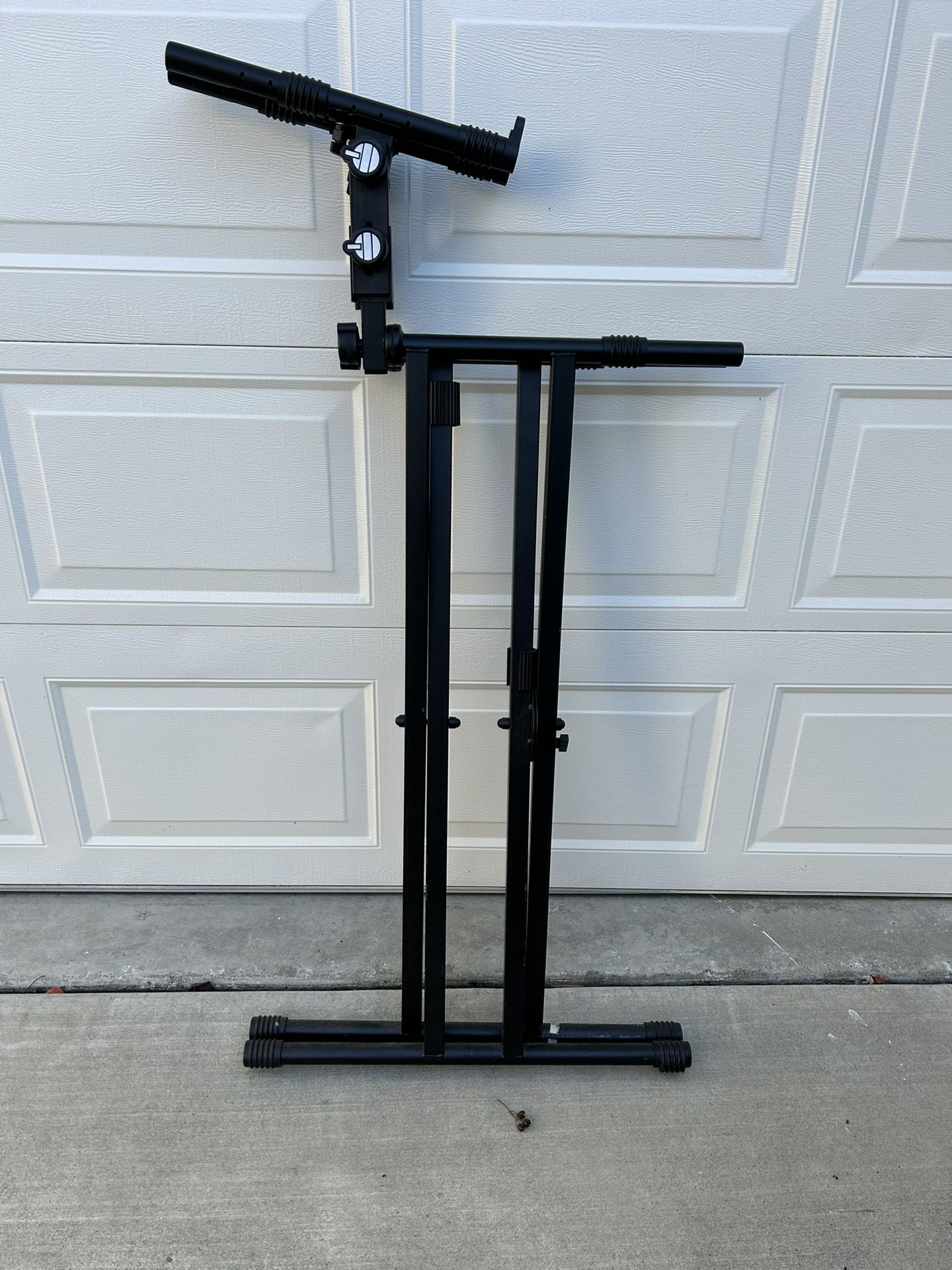 On Stage Professional Two-Tier Double-X-Style Keyboard Stand With Ergo-Lok