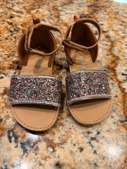 Toddler sandals 9c