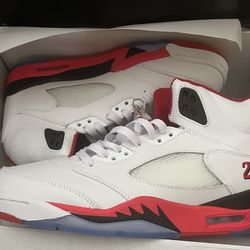 Air Jordan Retro 5 Black Tongue 