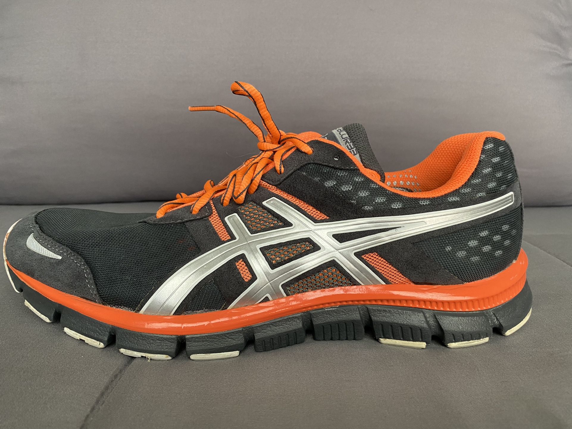 Mens Asics Gel-Blur 33 Size 11 Gray/ Orange
