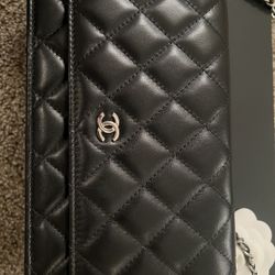 Chanel WOC 2021