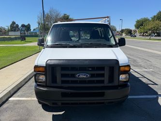 2015 Ford E-350 cargo van