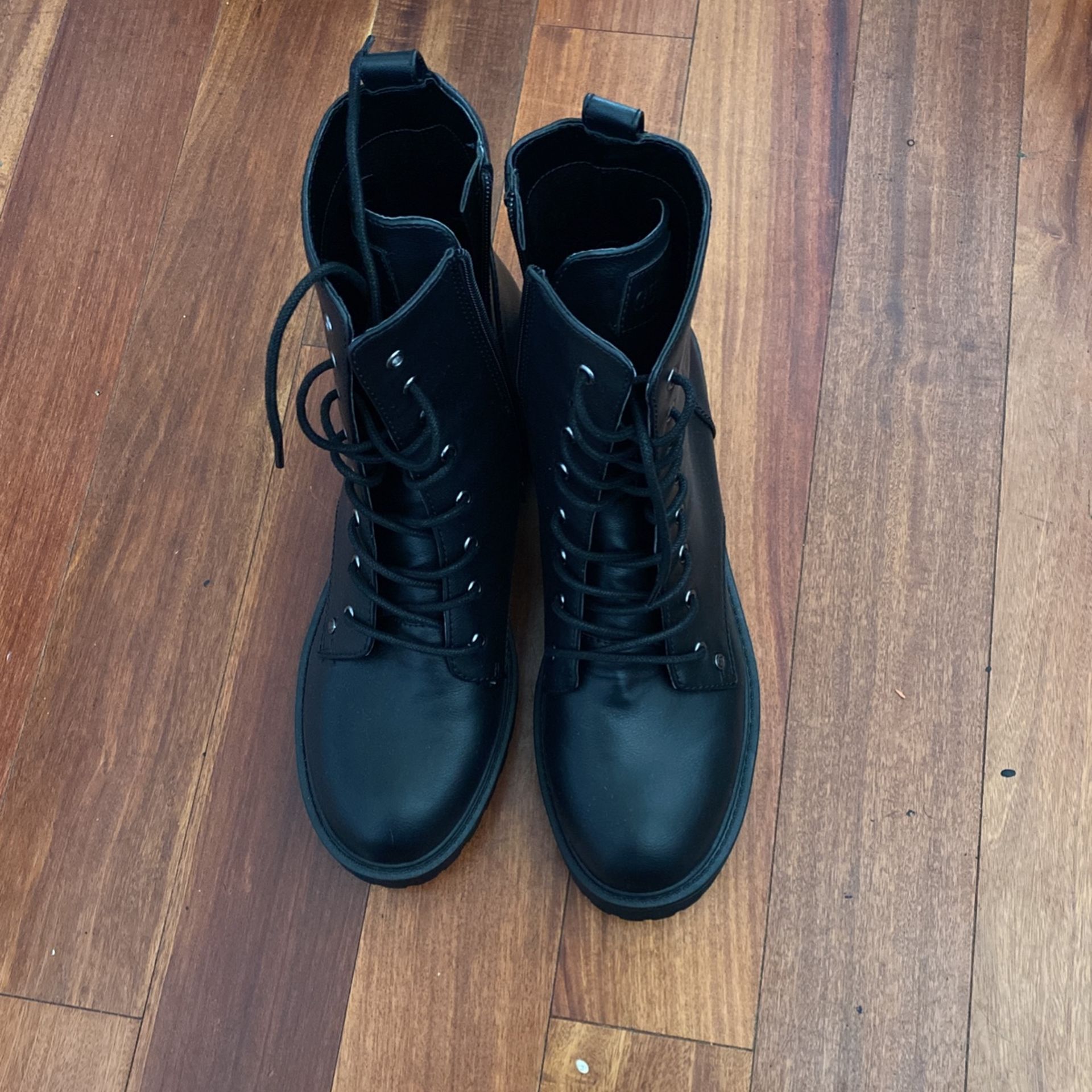 Guess Leather Boots
