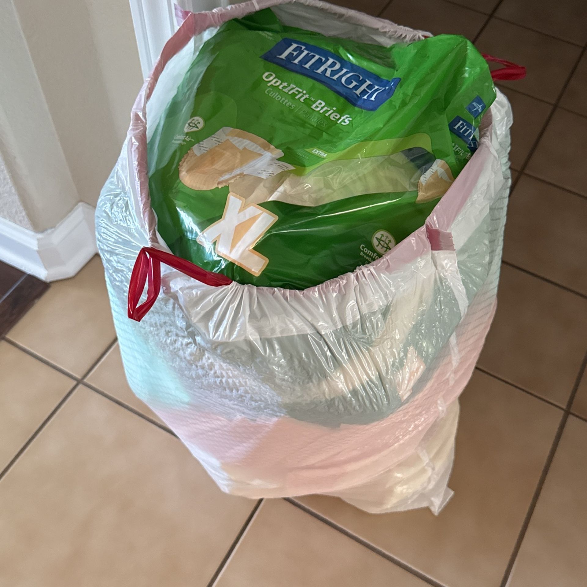 XL ADULT DIAPERS