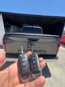Llaves de autos / car keys and remotes