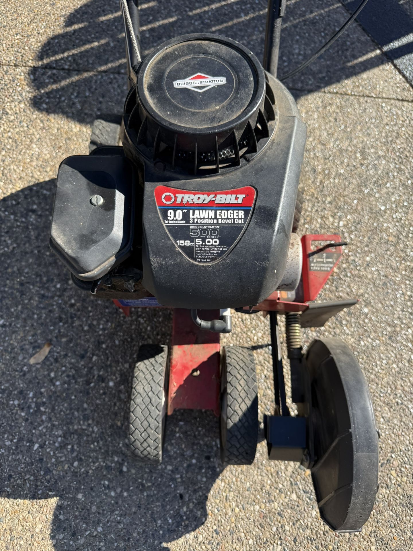 Troy Bilt 9” Lawn Edger