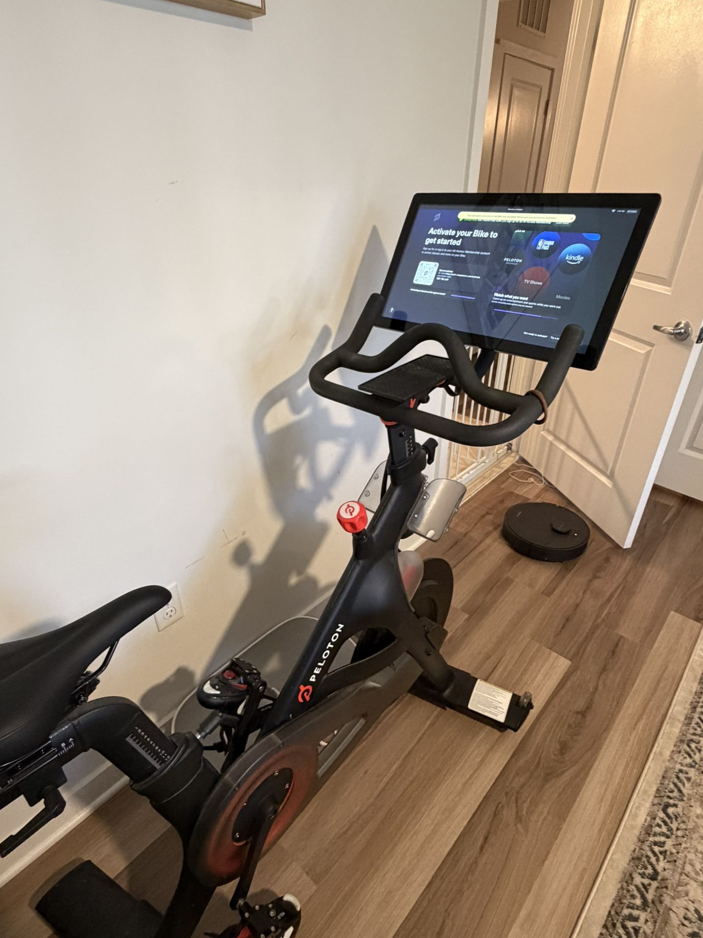 Peloton Bike – Excellent Condition, Low Hours (June 2022)