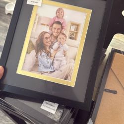 10 5x7 Picture Frames