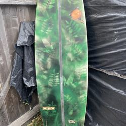 80$, Tomo Hyperflex surfboard, 6 feet 2 inches  (no Dings Or Cracks, Ready 2 Ride)
