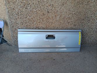 2014-18 GMC Sierra Tail Gate