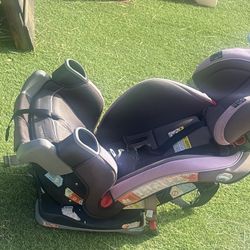 Graco Extend2Fit Convertible Car Seat
