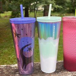Starbucks Cups 