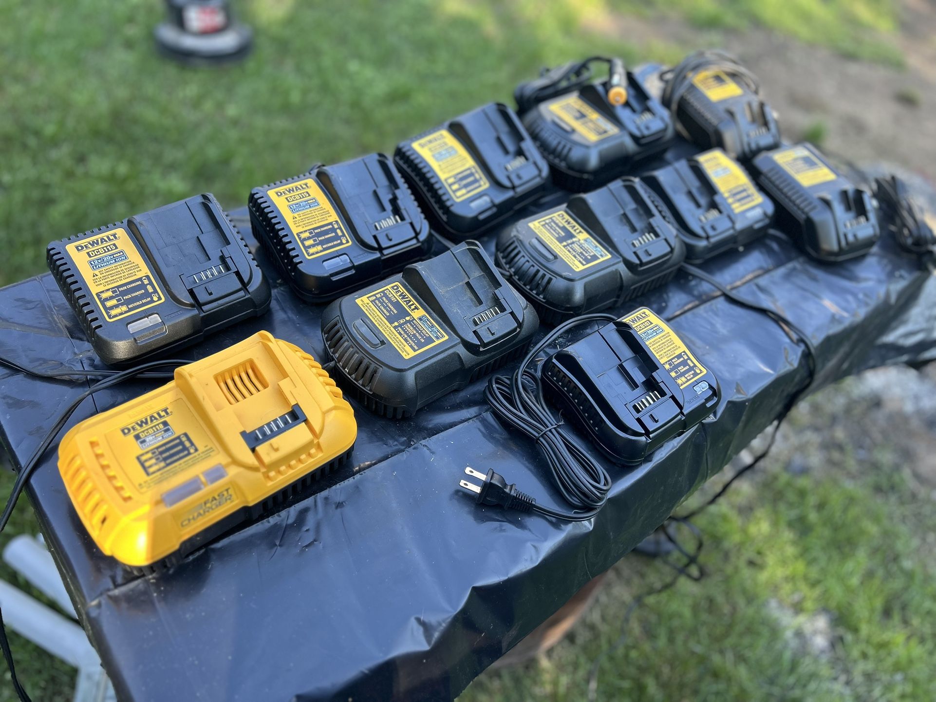 DeWalt Charger
