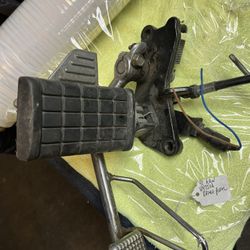 VN750 Brake pedal and bracket complete 1991 Kawasaki 43001.1178