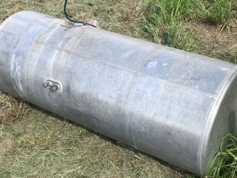 Freightliner Diesel Tank. $200 OBO