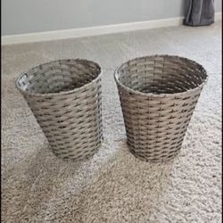 2 Baskets 