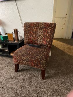 2 side chairs $50.00