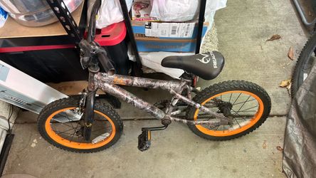 Realtree Kids BMX Bike with Orange Rims