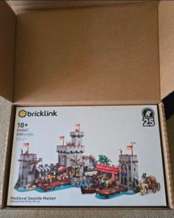 Brinklink Medieval Seaside Market (Lego)