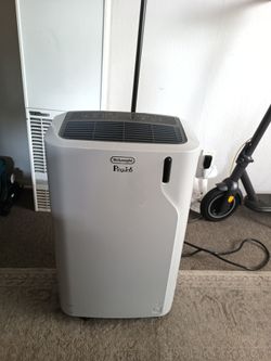 Portable Air Conditioner  De'Longhi Pinguino   (11,000 BTU)