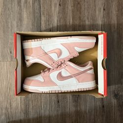 Nike dunk low pink velvet sizes 6.5y & 7y