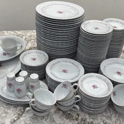 Big Set China Royal Swirl 