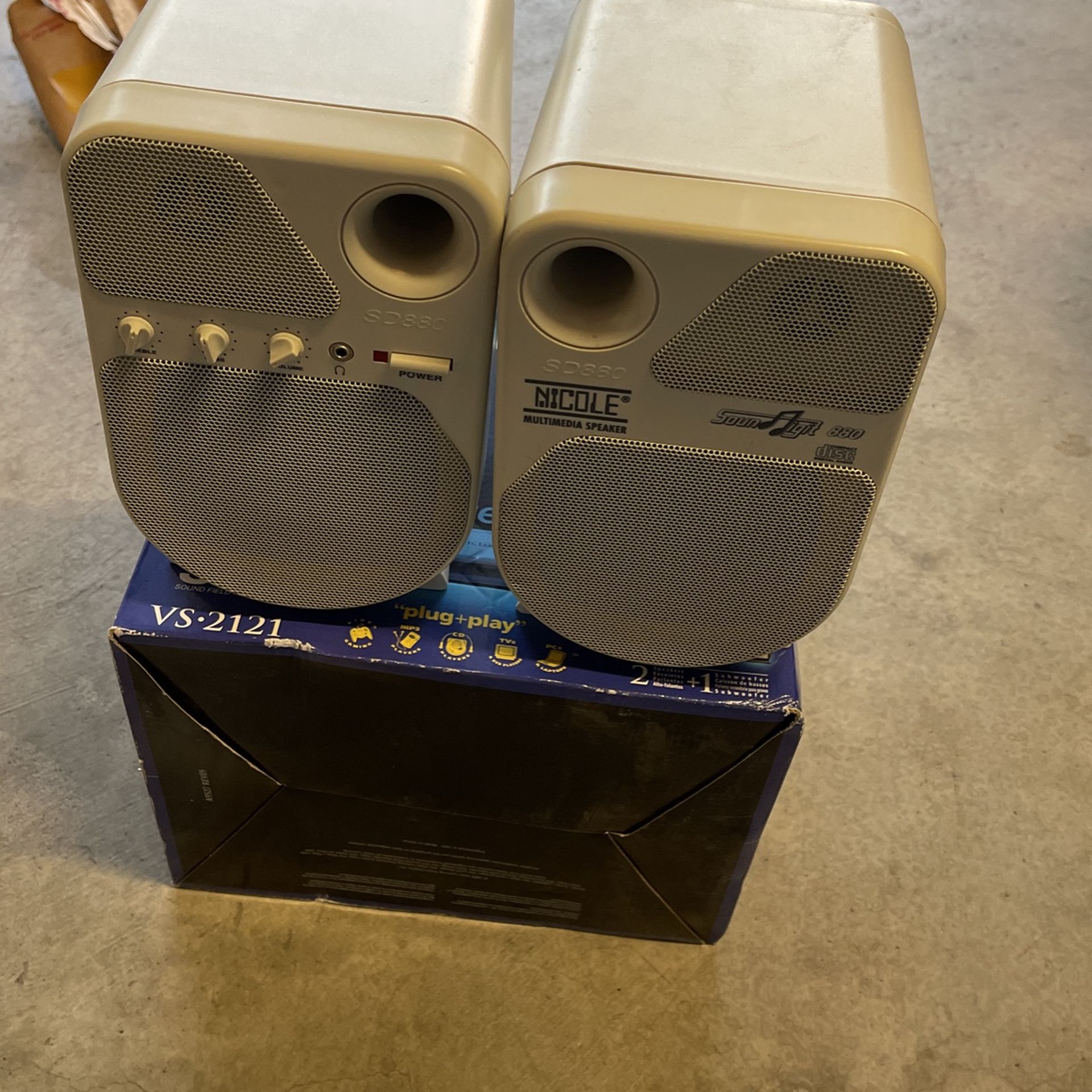 Nicole Active 880 Multimedia Computer Speaker System Integrated Amplifier Deskto