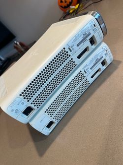 2 Xbox 360 console consoles both work ! 2 for 1