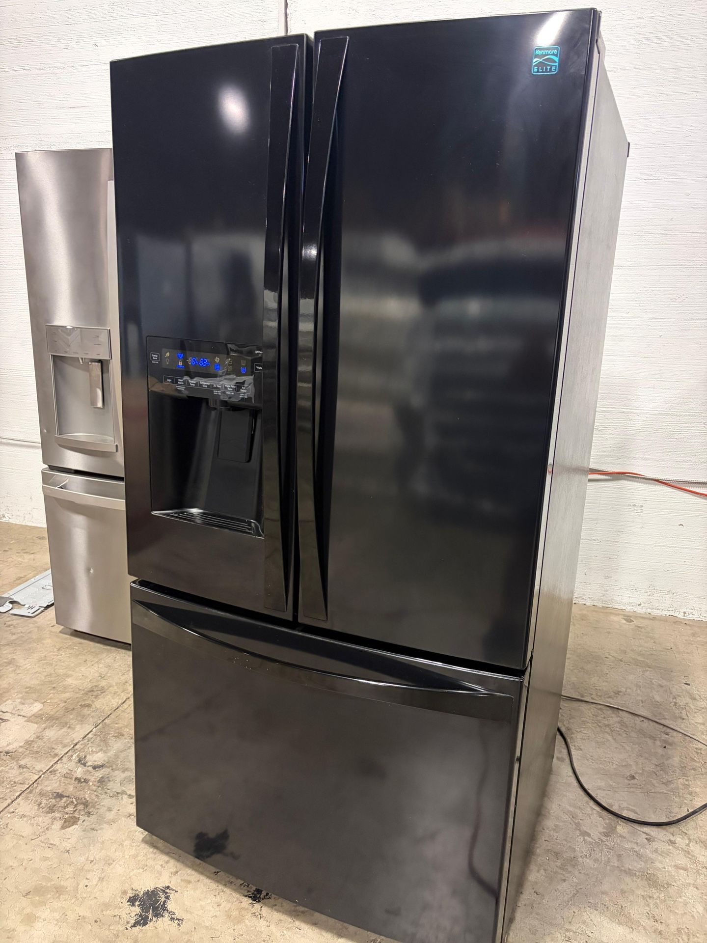 KENMORE REFRIGERATOR ELITE FRENCH DOOR WITH WATER DISPENSER USED LIKE NEW