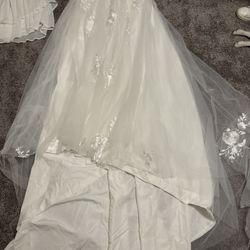 Wedding dress